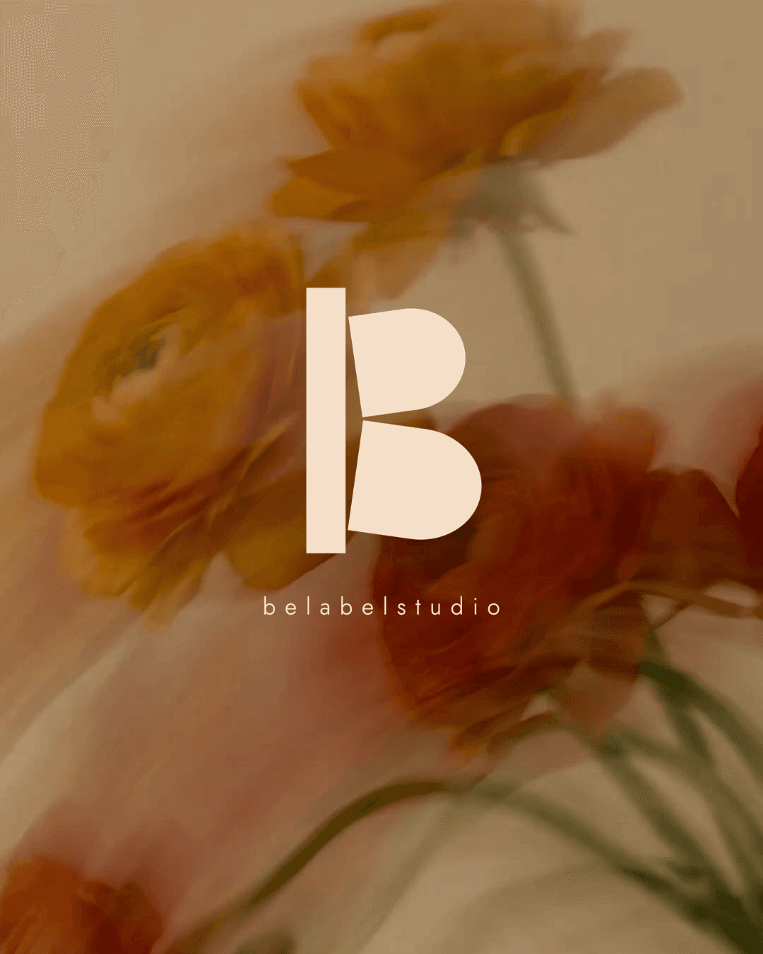 belabelstudio — monograma sobre flores